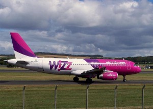 Wizz Air isi taxeaza clientii fara vreun anunt in prealabil